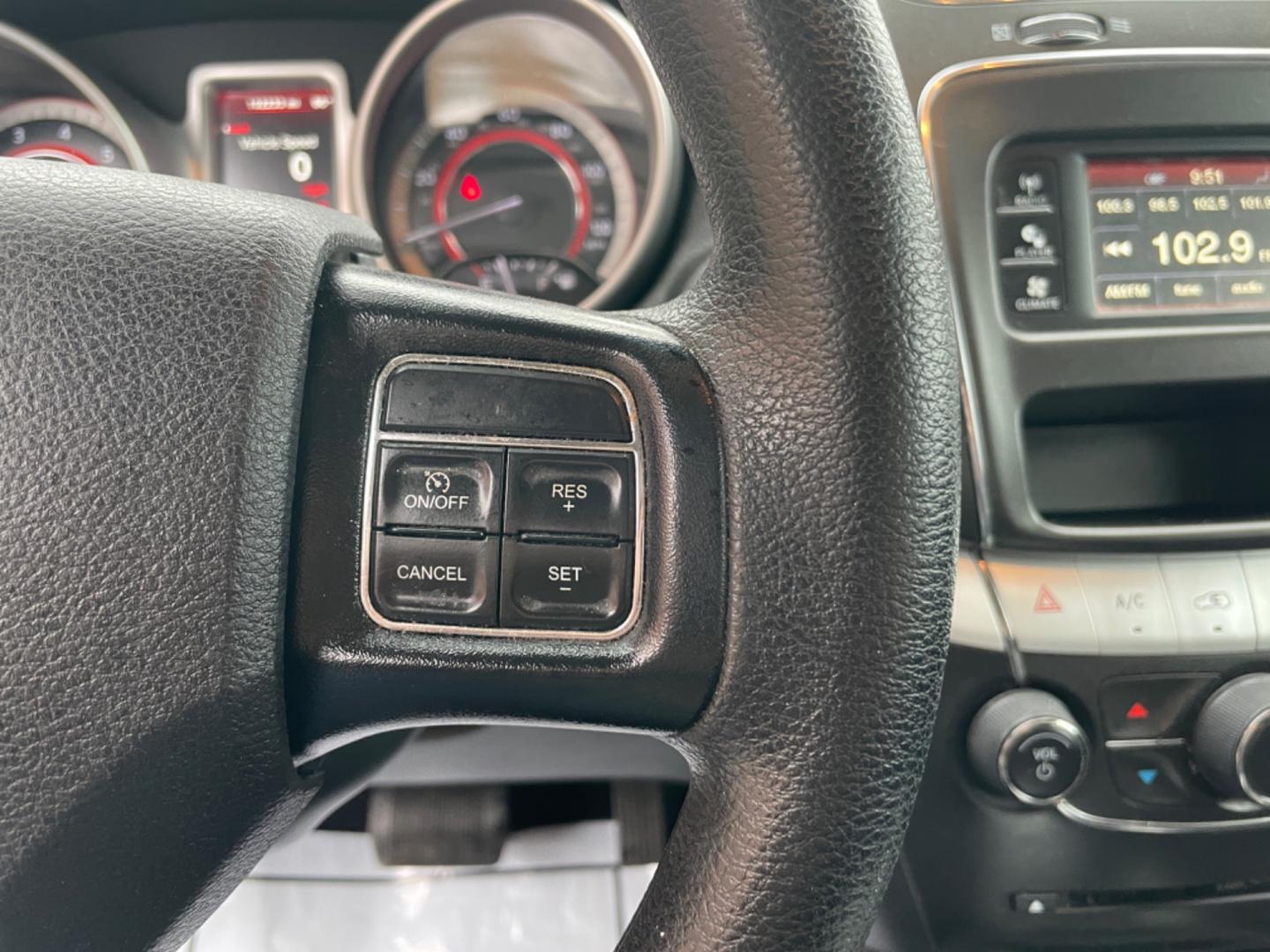 2018 White Dodge Journey (3C4PDCAB1JT) with an 4-Cyl, 2.4 Liter engine, Automatic, 4-Spd w/AutoStick transmission, located at 8008 Warden Rd, Sherwood, AR, 72120, (501) 801-6100, 34.830078, -92.186684 - Photo#17